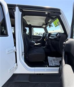2014 Jeep Wrangler Unlimited Sahara   - Photo 16 - Bakersfield, CA 93305