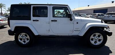 2014 Jeep Wrangler Unlimited Sahara   - Photo 14 - Bakersfield, CA 93305