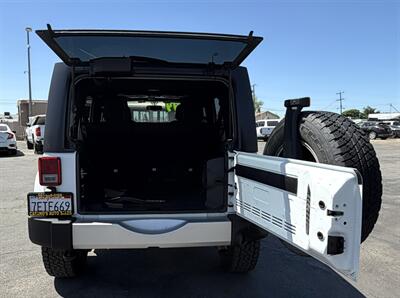 2014 Jeep Wrangler Unlimited Sahara   - Photo 11 - Bakersfield, CA 93305