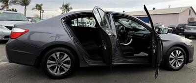 2013 Honda Accord LX   - Photo 15 - Bakersfield, CA 93305