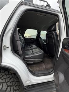2013 Chevrolet Tahoe LT   - Photo 19 - Bakersfield, CA 93305