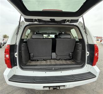 2013 Chevrolet Tahoe LT   - Photo 13 - Bakersfield, CA 93305