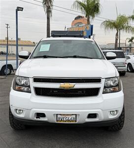 2013 Chevrolet Tahoe LT   - Photo 2 - Bakersfield, CA 93305