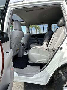 2011 Toyota Highlander Hybrid Limited   - Photo 7 - Bakersfield, CA 93301