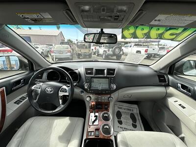 2011 Toyota Highlander Hybrid Limited   - Photo 21 - Bakersfield, CA 93301