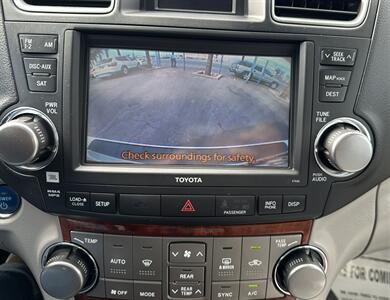2011 Toyota Highlander Hybrid Limited   - Photo 30 - Bakersfield, CA 93301