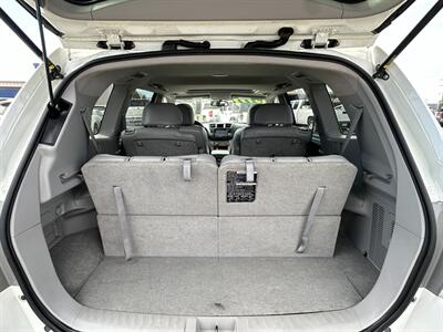 2011 Toyota Highlander Hybrid Limited   - Photo 12 - Bakersfield, CA 93301