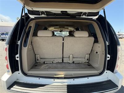 2009 GMC Yukon Denali   - Photo 12 - Bakersfield, CA 93305