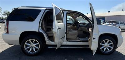 2009 GMC Yukon Denali   - Photo 15 - Bakersfield, CA 93305