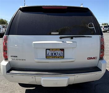 2009 GMC Yukon Denali   - Photo 8 - Bakersfield, CA 93305