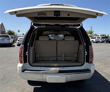 2009 GMC Yukon Denali   - Photo 11 - Bakersfield, CA 93305