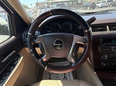 2009 GMC Yukon Denali   - Photo 23 - Bakersfield, CA 93305