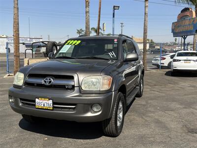 2006 Toyota Sequoia SR5   - Photo 3 - Bakersfield, CA 93305