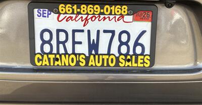 2006 Toyota Sequoia SR5   - Photo 11 - Bakersfield, CA 93305