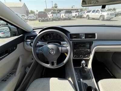 2012 Volkswagen Passat S PZEV   - Photo 18 - Bakersfield, CA 93305