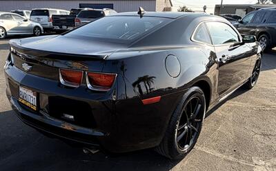 2013 Chevrolet Camaro LS   - Photo 13 - Bakersfield, CA 93305