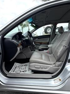 2011 Honda Accord EX-L V6 - Photo 6 - Bakersfield, CA 93305