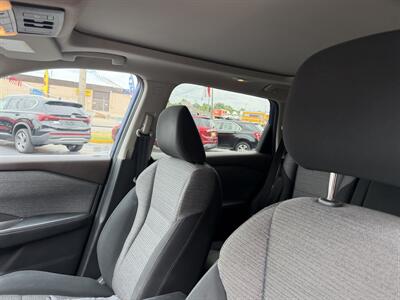 2021 Nissan Rogue SV - Photo 8 - Flint, MI 48503