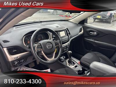 2015 Jeep Cherokee Latitude   - Photo 10 - Flint, MI 48503