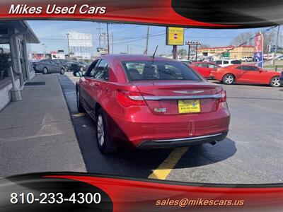 2012 Chrysler 200 Touring   - Photo 6 - Flint, MI 48503