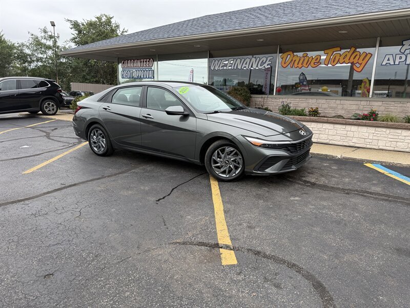 2024 Hyundai Elantra