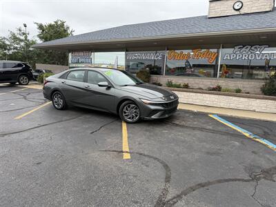 2024 Hyundai ELANTRA SEL   - Photo 2 - Flint, MI 48503
