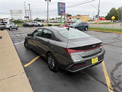2024 Hyundai ELANTRA SEL   - Photo 7 - Flint, MI 48503