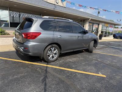 2018 Nissan Pathfinder SL   - Photo 6 - Flint, MI 48503