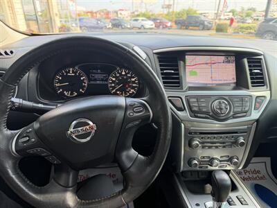 2018 Nissan Pathfinder SL   - Photo 13 - Flint, MI 48503