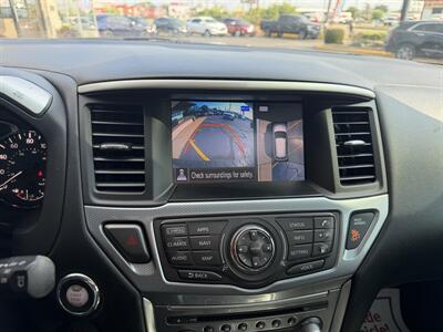 2018 Nissan Pathfinder SL   - Photo 15 - Flint, MI 48503