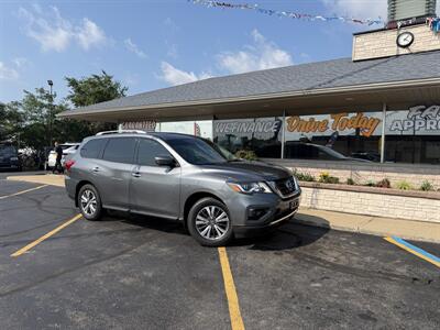 2018 Nissan Pathfinder SL   - Photo 2 - Flint, MI 48503