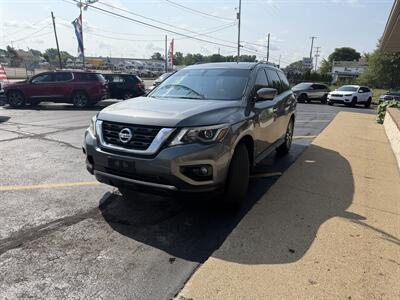 2018 Nissan Pathfinder SL   - Photo 4 - Flint, MI 48503