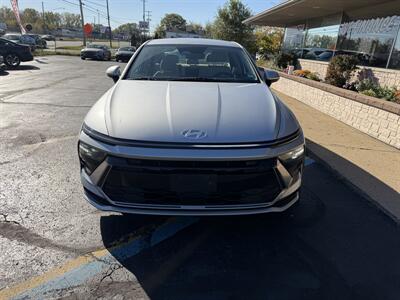 2025 Hyundai SONATA SEL - Photo 3 - Flint, MI 48503