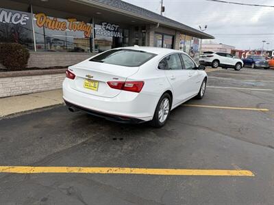 2016 Chevrolet Malibu LT   - Photo 10 - Flint, MI 48503