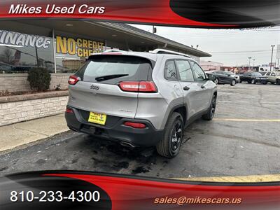 2015 Jeep Cherokee Sport   - Photo 8 - Flint, MI 48503