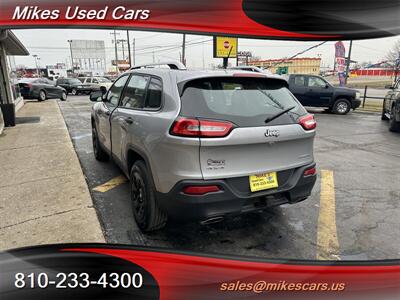 2015 Jeep Cherokee Sport   - Photo 9 - Flint, MI 48503