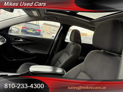 2020 Chevrolet Malibu LT   - Photo 8 - Flint, MI 48503