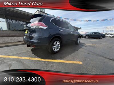 2016 Nissan Rogue SV   - Photo 6 - Flint, MI 48503