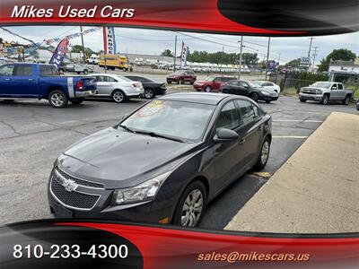 2014 Chevrolet Cruze LS Auto   - Photo 4 - Flint, MI 48503