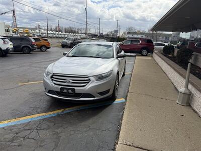 2013 Ford Taurus Limited - Photo 2 - Flint, MI 48503