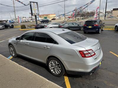 2013 Ford Taurus Limited - Photo 4 - Flint, MI 48503