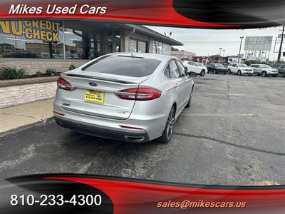 2019 Ford Fusion Titanium   - Photo 4 - Flint, MI 48503