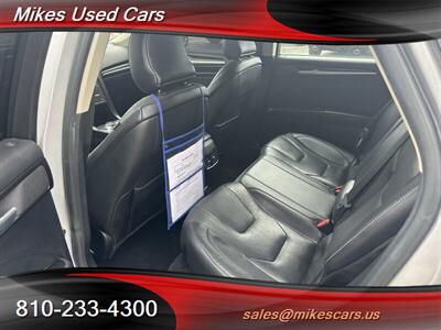 2019 Ford Fusion Titanium   - Photo 6 - Flint, MI 48503