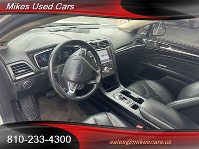 2019 Ford Fusion Titanium   - Photo 18 - Flint, MI 48503