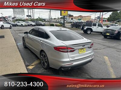 2019 Ford Fusion Titanium   - Photo 5 - Flint, MI 48503