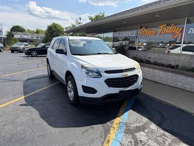2017 Chevrolet Equinox LS - Photo 4 - Flint, MI 48503