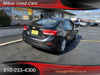 2019 Chevrolet Cruze Premier   - Photo 5 - Flint, MI 48503