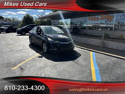 2019 Chevrolet Cruze Premier   - Photo 2 - Flint, MI 48503