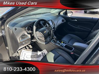 2019 Chevrolet Cruze Premier   - Photo 7 - Flint, MI 48503