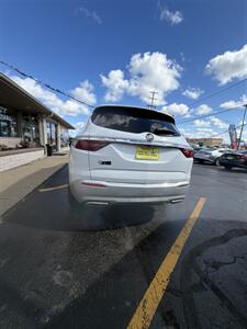 2023 Buick Enclave Essence - Photo 5 - Flint, MI 48503